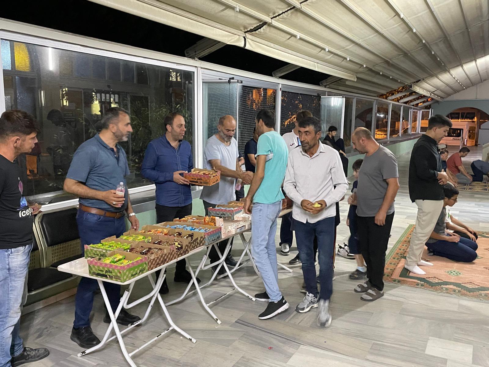 AK Parti teşkilatı olarak mahallemizin ve çocuklarımızın Mevlid Kandillerini kutladık.