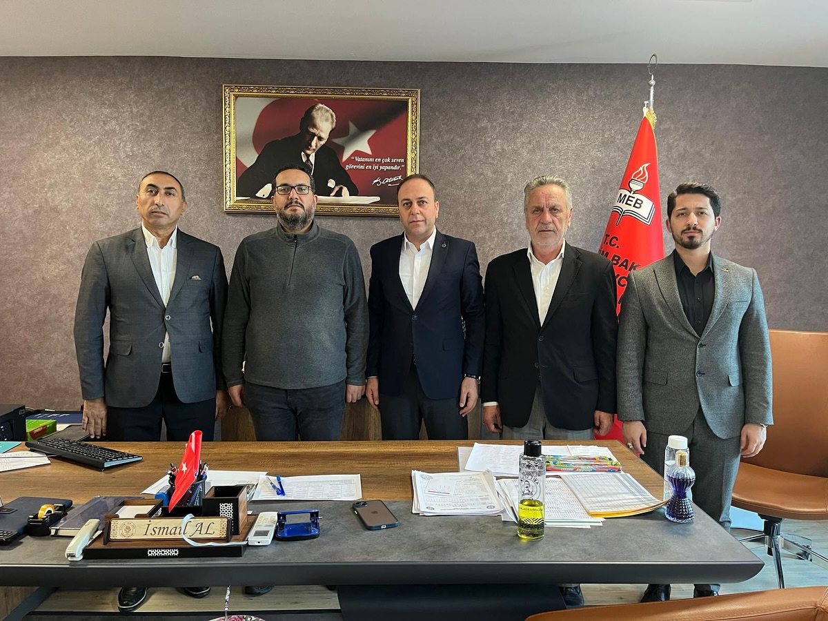 Avcılar AK Parti Ar-Ge ve Eğitim Bririm Başkanımız Sn. Hamza Kılıçarslan başkanlığında