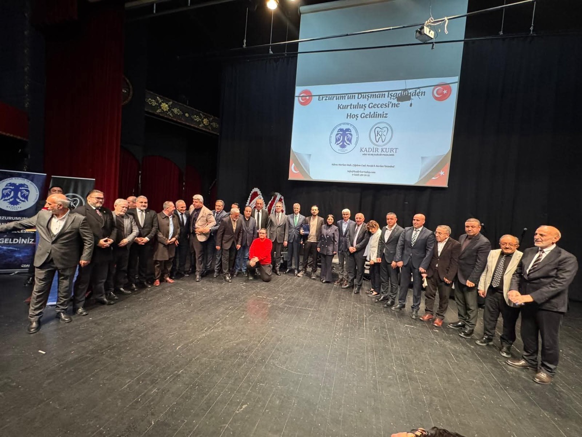 Erzurum’un düşman işgalinden kurtuluş gecesi programına katılım sağladık.