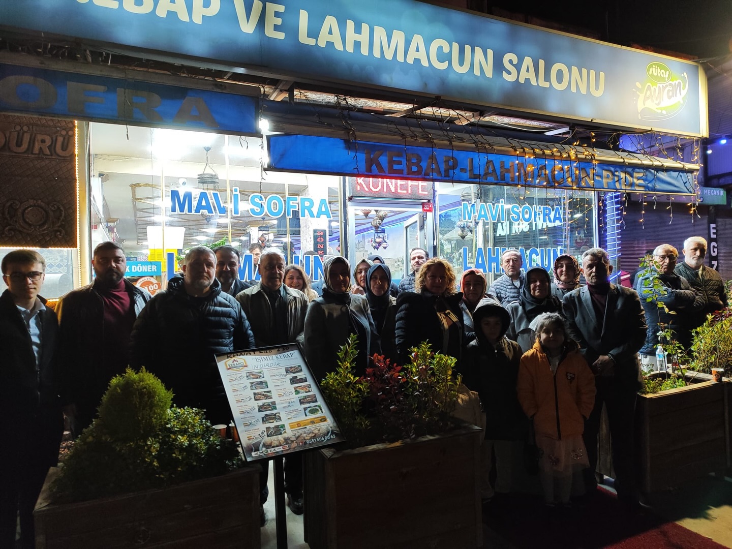 Tahtakale Mahallesi’nde düzenlenen iftar yemeğinde hemşehrilerimizle bir araya geldik.