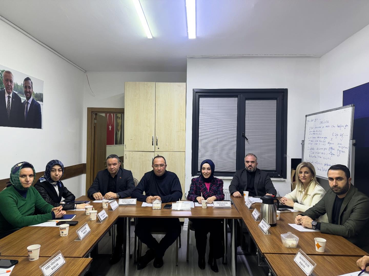 İlçe Yönetim Kurulu toplantımızı, İl Koordinatörümüz Bahar Çavuş’un katılımlarıyla gerçekleştirildi.