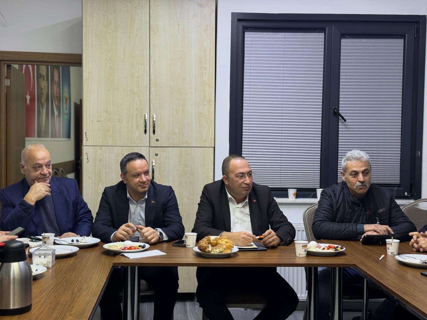 Denizköşkler Mahallesi esnaflarımızla kahvaltı programında bir araya geldik