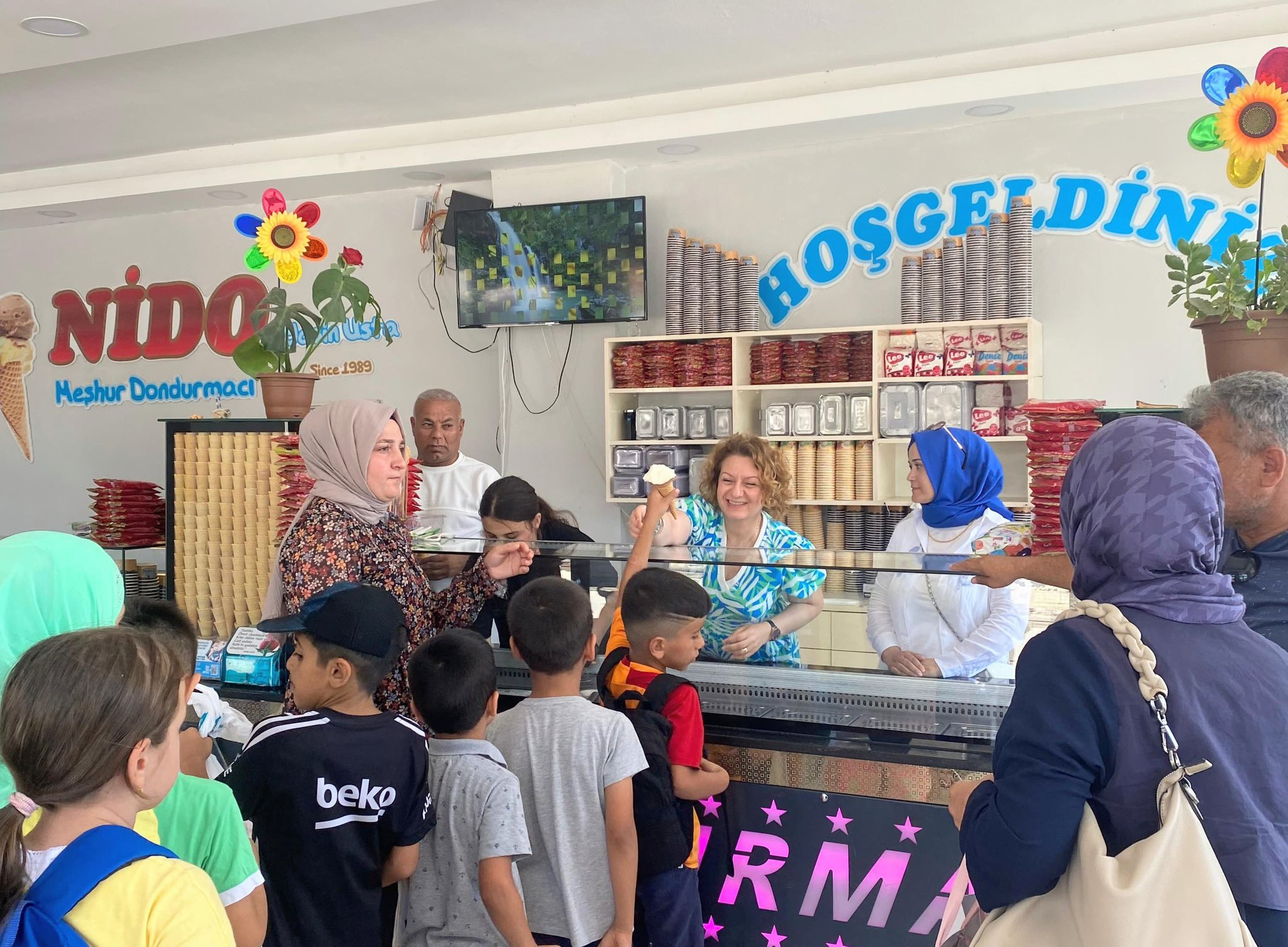 Dondurma ikramında bulunduk