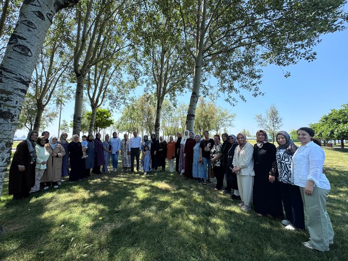 Kadın Kollarımızın düzenlediği piknik programına İ