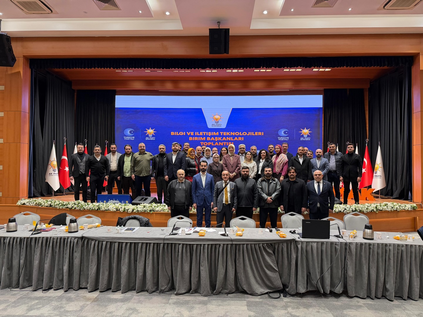 AK Parti İl Başkanlığında, İlçe Bilgi ve İletişim Teknolojileri Komisyonu toplantısı gerçekleştirildi