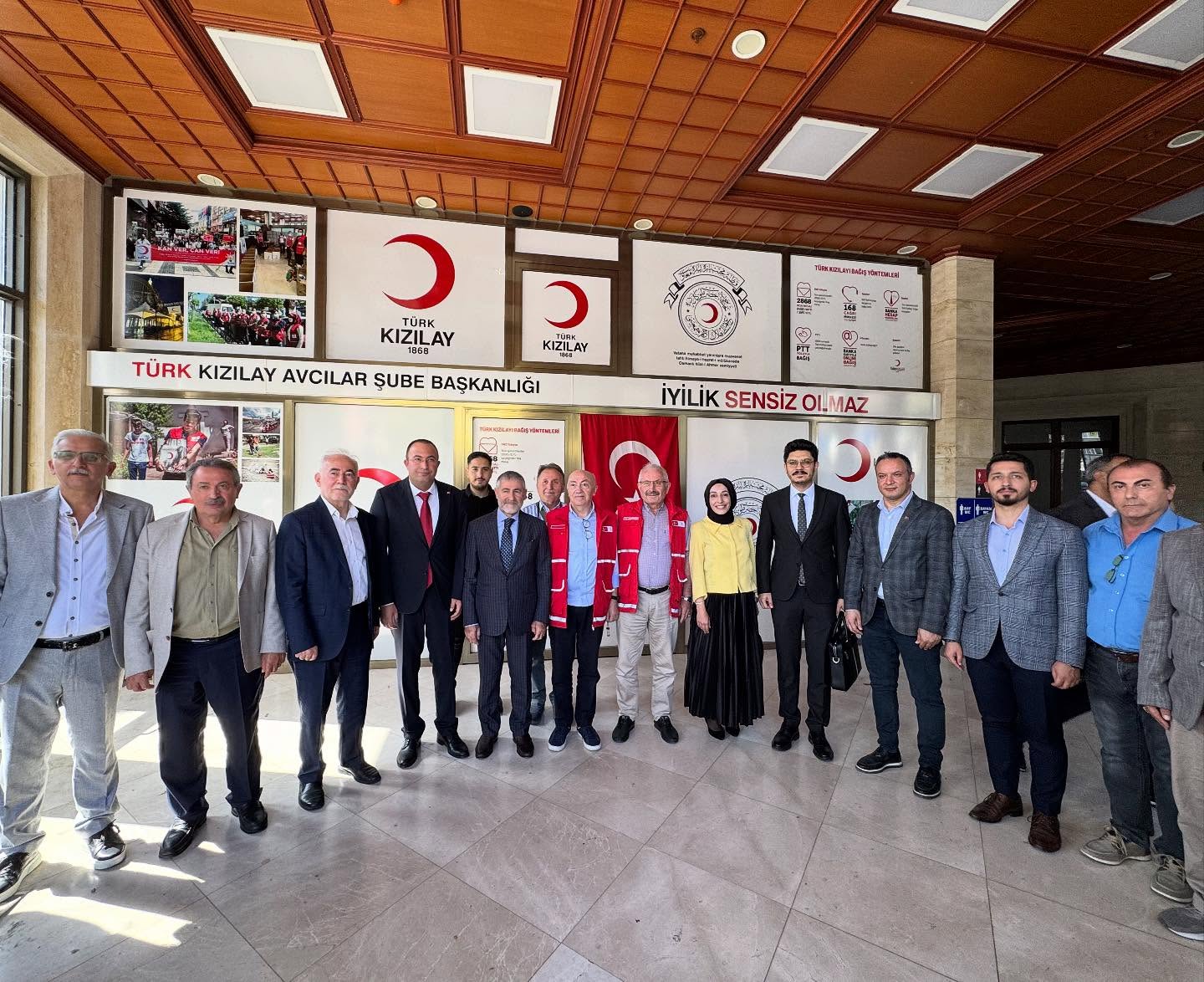 Bakanımız Sn. Nureddin Nebati ile birlikte Kızılay’ı ziyaret ettik.